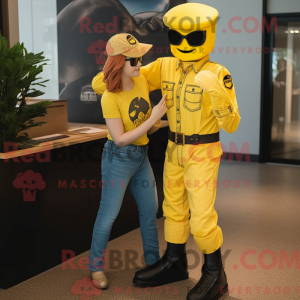 Gul Gi Joe maskot kostume...