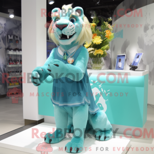 Máscara Cyan Smilodon com...