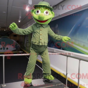 Green Tightrope Walker...