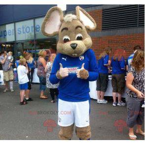 Brown mouse mascot in sportswear - Redbrokoly.com