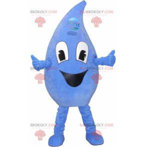 Riesiges und lächelndes Wassertropfenmaskottchen.