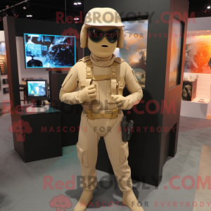 Figura de máscara de...