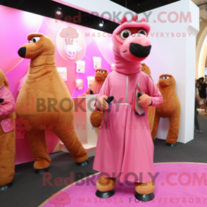 Fantasia de mascote camelo rosa com macacão e bolsos de moedas - Mascotes de camelo - REBROKO_223467 - RedBrokoly.com