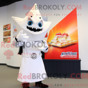 Bílá postava maskota Nachos...