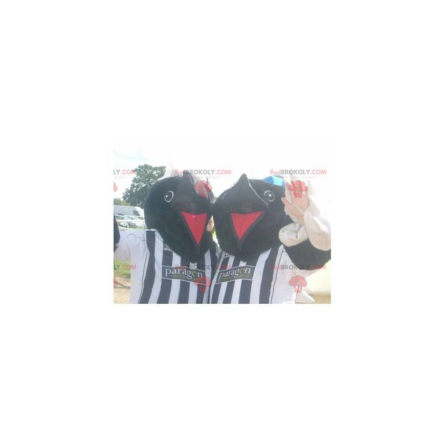 2 czarne maskotki z kretami w odzieży sportowej - Redbrokoly.com