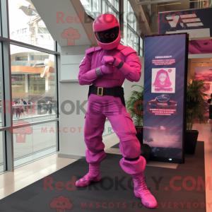 Postava maskota Magenta Gi...