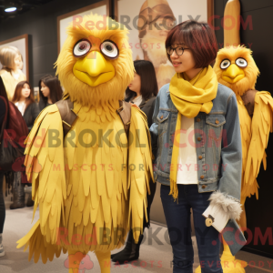Mascotte de harpie jaune...