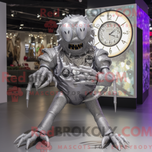 Silver Spider maskot...