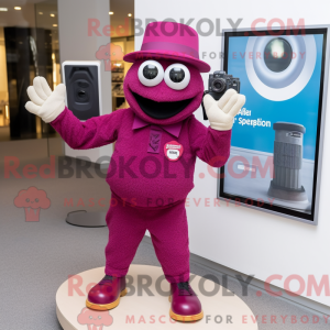 Postava maskota Magenta...