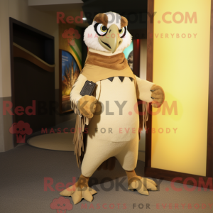 Beżowa maska falcona z...