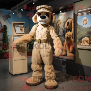 Mascotte de soldat beige...