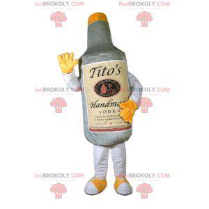 Mascota de botella de vodka gris gigante. Alcohol -