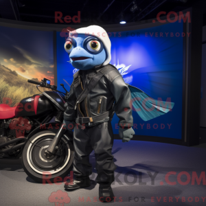 Postava maskota Navy Betta...