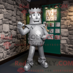 Silver Irish Castle maskot...