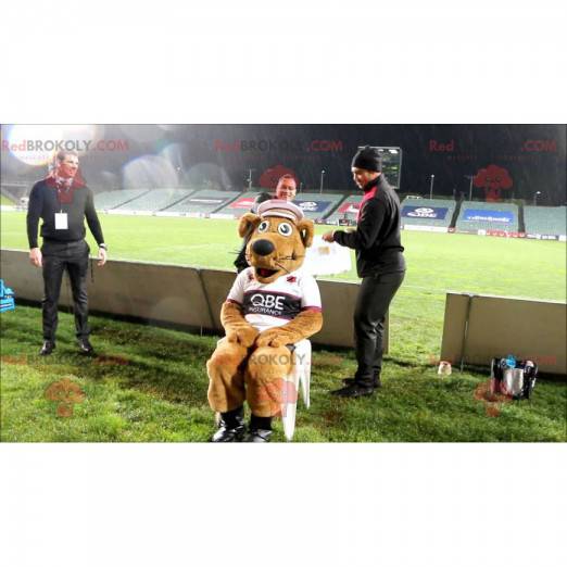 Brun hundemaskot i sportstøj - Redbrokoly.com