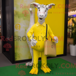 Personaggio mascotte capra...
