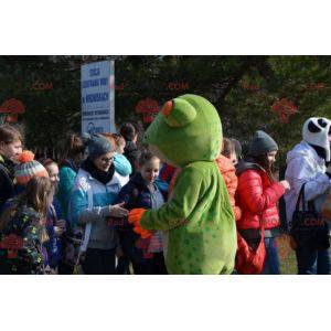 Mascotte de grenouille verte blanche et orange très réaliste -