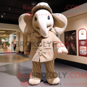 Máscara de elefante bege...