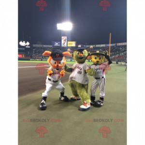 3 mascottes een oranje kat, een alien en een muis -