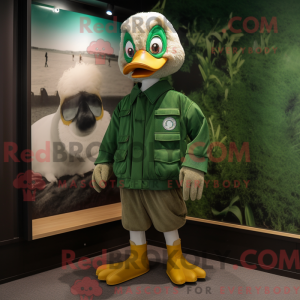 Forest Green Gosling maskot...