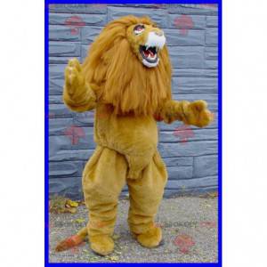 Brun och vit lejonmaskot med en stor man - Redbrokoly.com