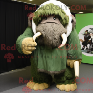 Forest Green Mammoth maskot...