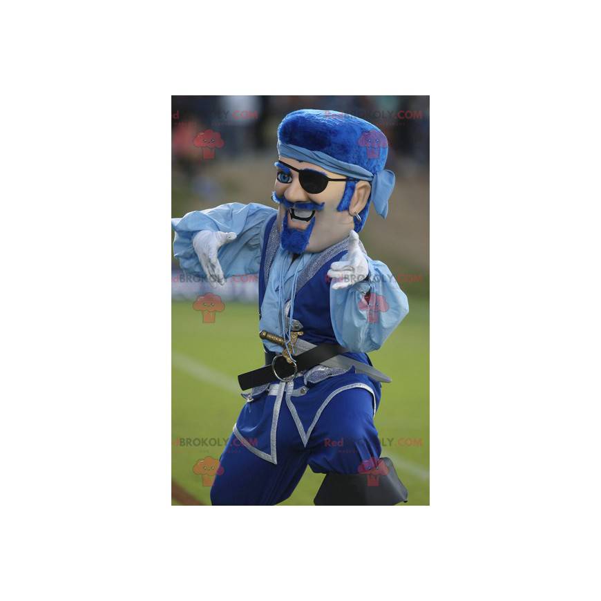 Piratenmaskottchen mit Schnurrbart im blauen Outfit -