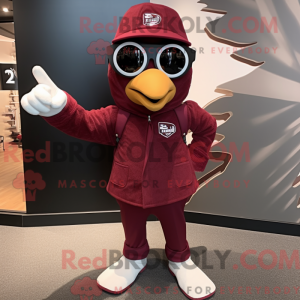 Maskotka Maroon Falcon z...
