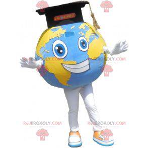 Mascote gigante do mapa-múndi com chapéu de pós-graduação -