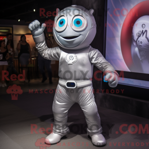 Silver Momentum mascot...