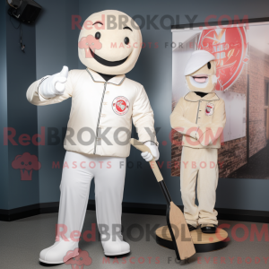 Cream Knife Thrower maskot...
