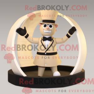 Beige Ring Master maskot...