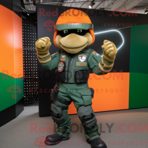 Orange Grøn Beret maskot...
