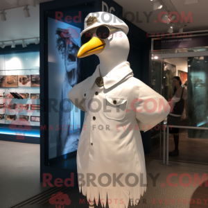 White Seagull maskot...