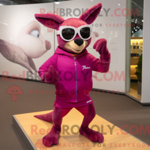 Magenta kænguru maskot...