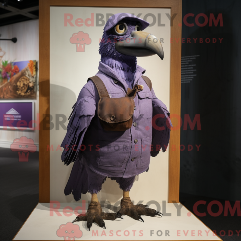 Fantasia de mascote corvo roxo com calça cargo e presilhas de cachecol - Mascotes do corvo - REBROKO_235600 - RedBrokoly.com