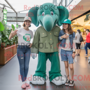 Zielony elefant maskot...