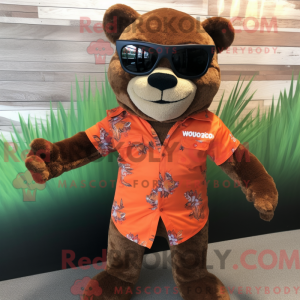 Rust Jaguarundi maskot...