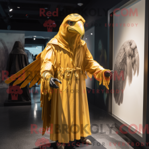 Gold Harpy maskot kostume...