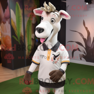 Esta figura de máscara de ocapi é usada com uma camisa polo e um casaco - Mascotes Okapi - REBROKO_237642 - RedBrokoly.com