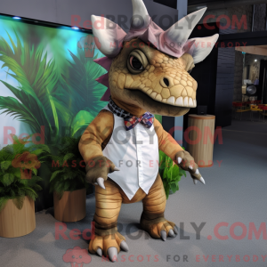 Máscara de Triceratops com...