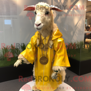 Złota maskotka kozy Angora...