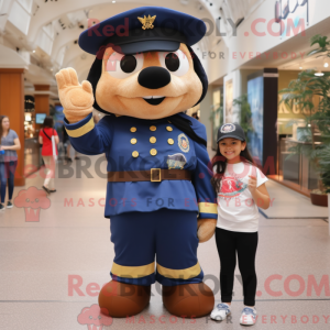 Postava maskota Navy Chief...