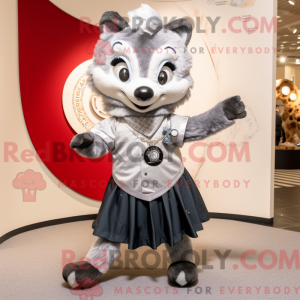 Figura de máscara de raposa...