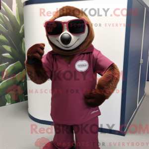 Maroon Sloth maskot kostume...
