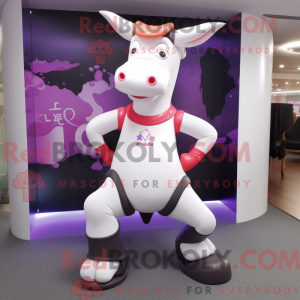 Zebu-maskotdraktfigur kledd...