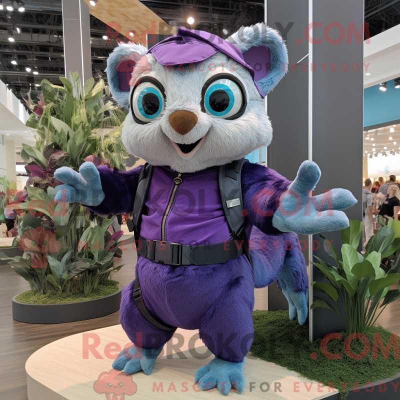 Máscara de esquilo voador roxo com capuz e bermudas e roupas - Mascotes esquilos voadores - REBROKO_240172 - RedBrokoly.com