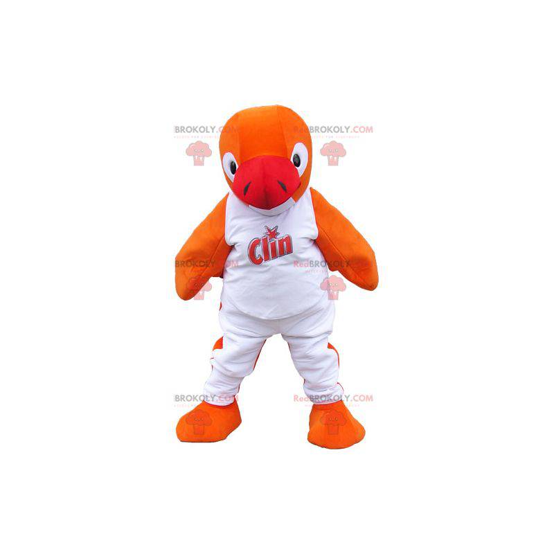 Mascote pinguim laranja em roupa branca - Redbrokoly.com