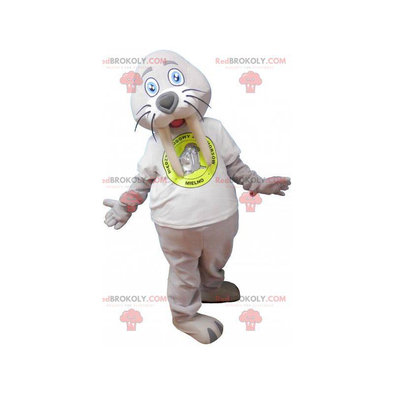 Mascota de morsa gigante gris con una camiseta blanca -