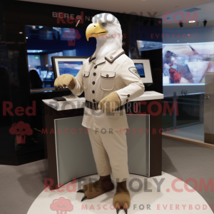 Cream Bald Eagle maskerad...